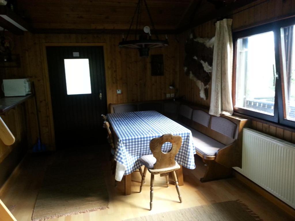 Fichtenblockhuette Sonnenalpe Nassfeld Ruang foto