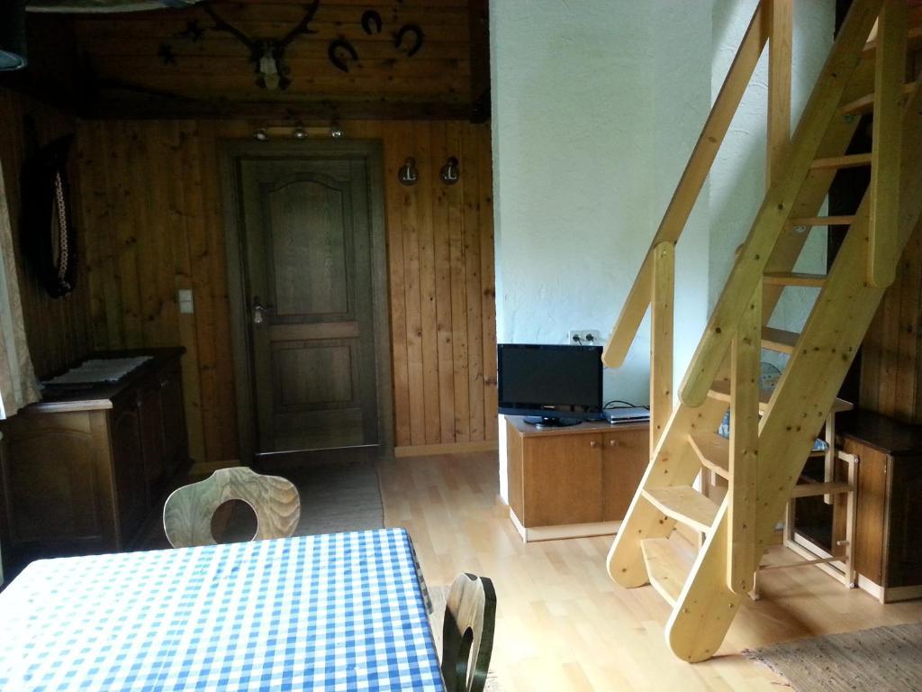 Fichtenblockhuette Sonnenalpe Nassfeld Ruang foto