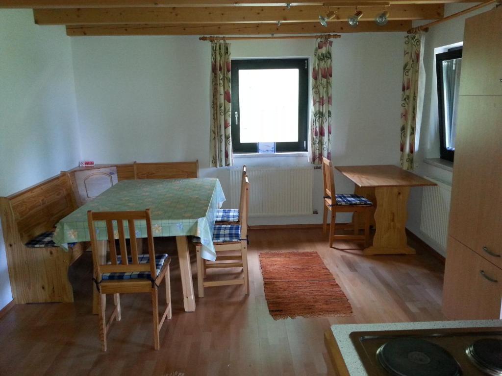 Fichtenblockhuette Sonnenalpe Nassfeld Ruang foto