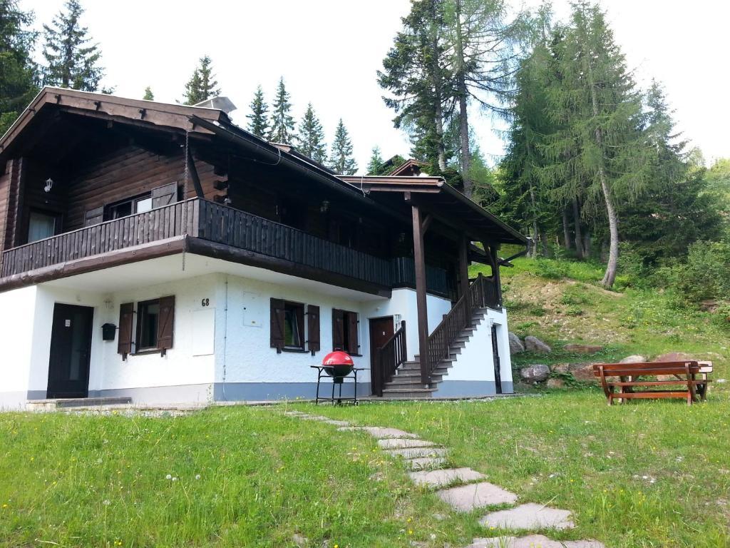 Fichtenblockhuette Sonnenalpe Nassfeld Bagian luar foto