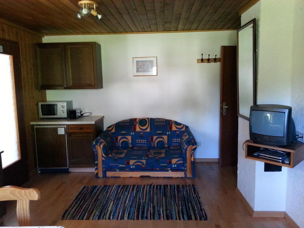 Fichtenblockhuette Sonnenalpe Nassfeld Ruang foto